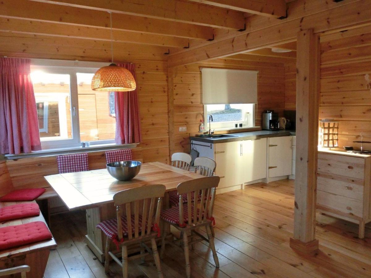 Wooden House With Sauna In K Stelberg Медебах Екстериор снимка